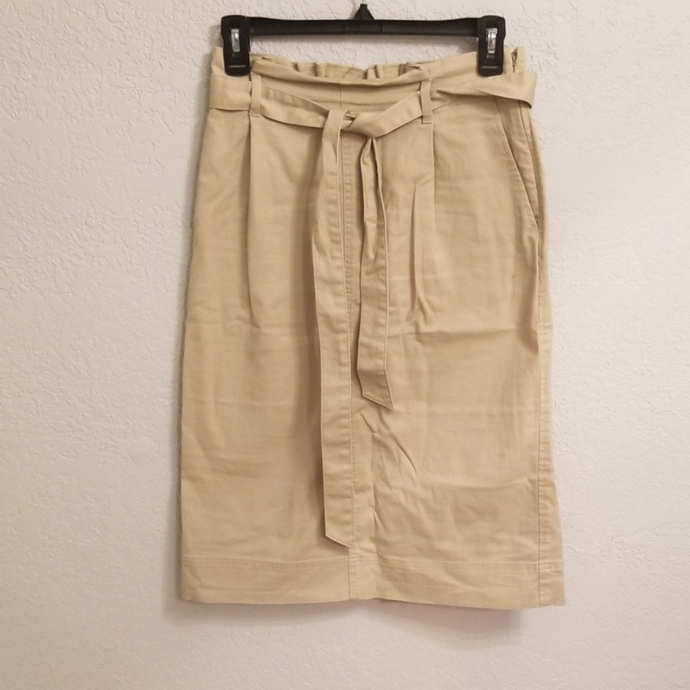 Uniqlo paper bag mid skirt